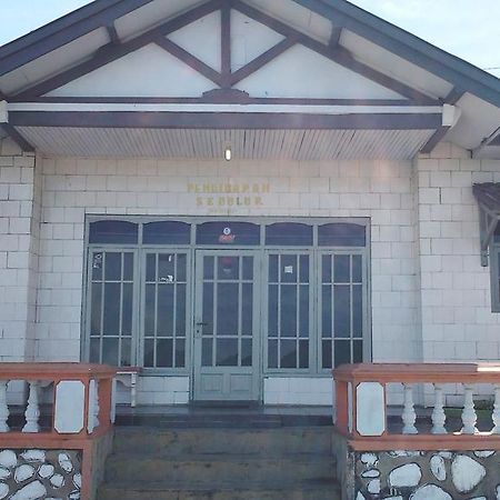 Sedulur Homestay ブロモ山 エクステリア 写真