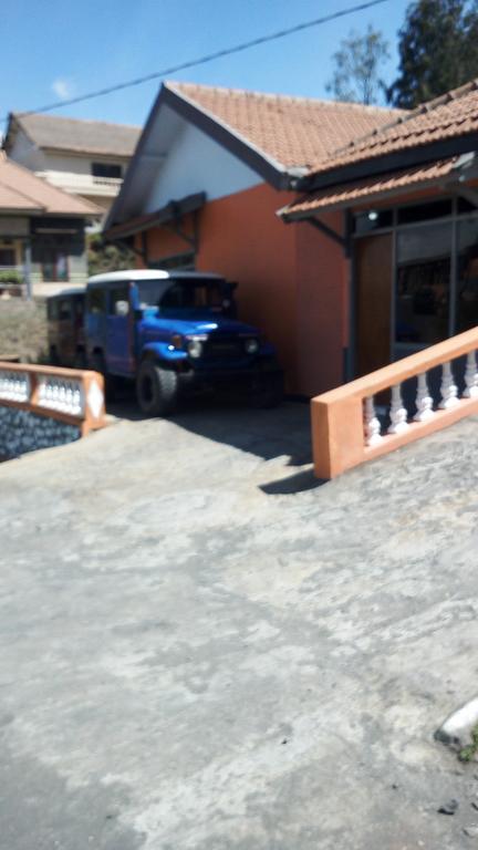 Sedulur Homestay ブロモ山 エクステリア 写真
